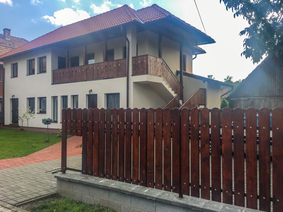 Salt Holiday Apartment Praid Bagian luar foto